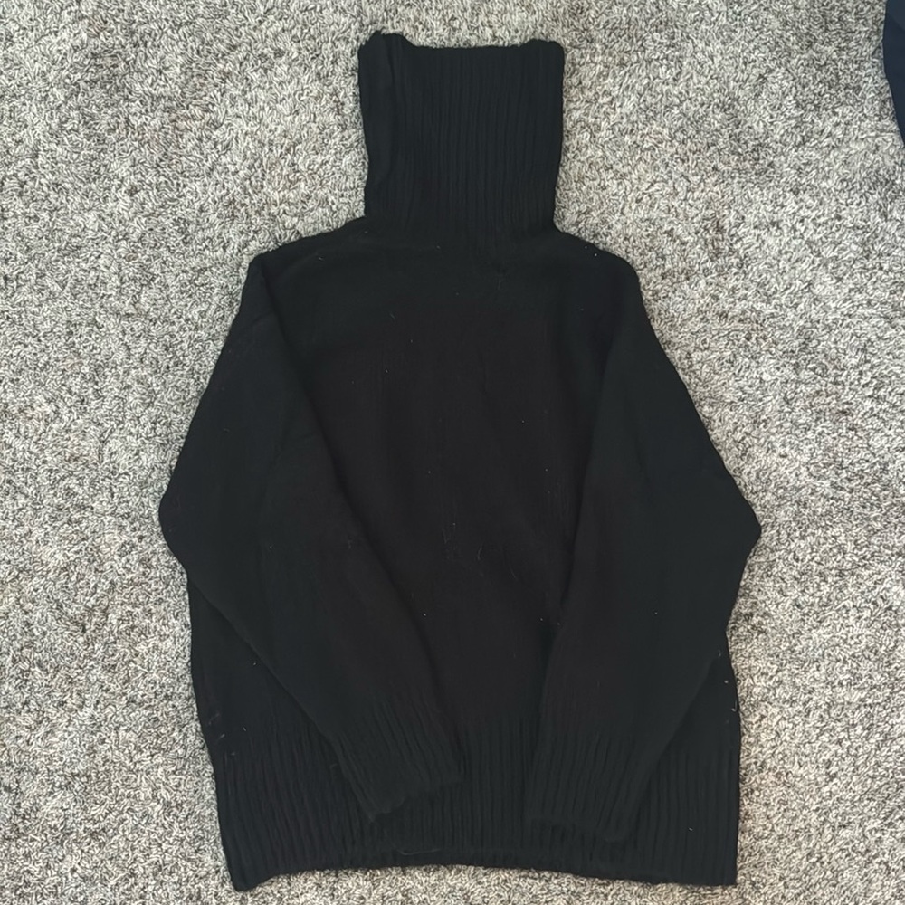 Zara Women’s Sweater